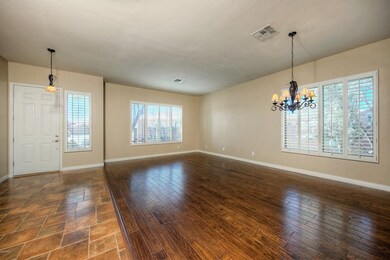 2246WBlaylockDr003