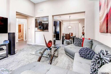 3668 E Zachary Drive Phoenix-small-007-L