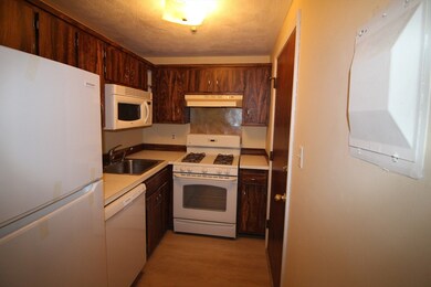 5 Kenmar Dr unit 3, Billerica, MA 01821 - photo 2