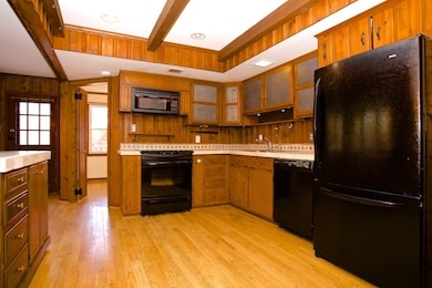 300 Woodview Ct, Jacksonville, NC 28540 - photo 4