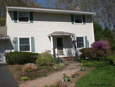 5 Village Ln, Clifton Park, NY 12065 - photo 3