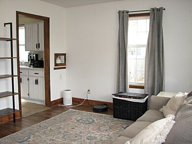 707 E Daggy St, Tuscola, IL 61953 - photo 2