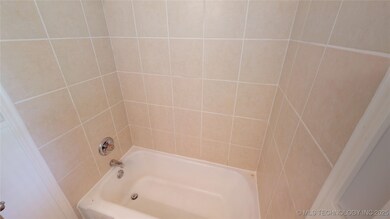 210 E 12th Place, Claremore, OK 74017 - photo 7