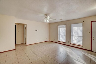 208 E F Ave, Cache, OK 73527 - photo 5