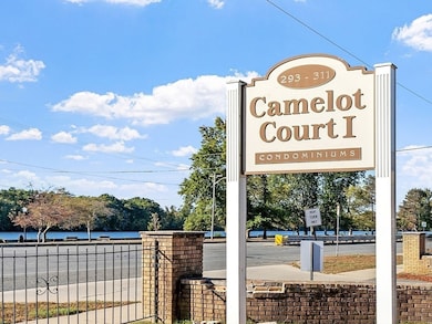 295 Pawtucket Blvd unit 7, Lowell, MA 01854 - photo 3