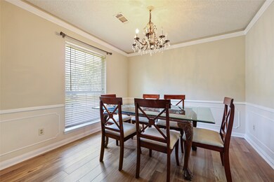 910 N Wilcrest Dr, Houston, TX 77079 - photo 6