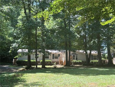 1080 Deer Trail Rd, King, NC 27021 - photo 3