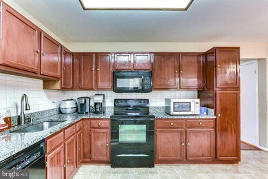 7642 Chadds Landing Way, Manassas, VA 20111 - photo 3