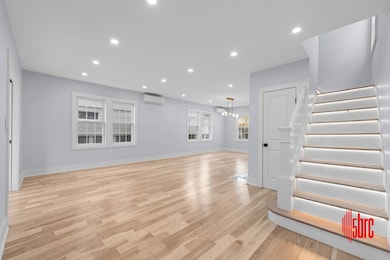 34-26 209th St, Flushing, NY 11361 - photo 6