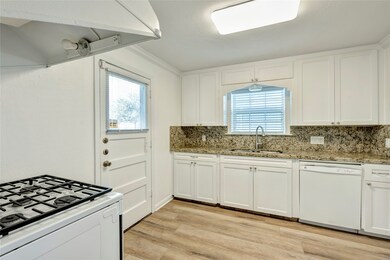 1823 Angeline St, Houston, TX 77009 - photo 4