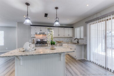 115 W Honolulu St, Broken Arrow, OK 74012 - photo 7