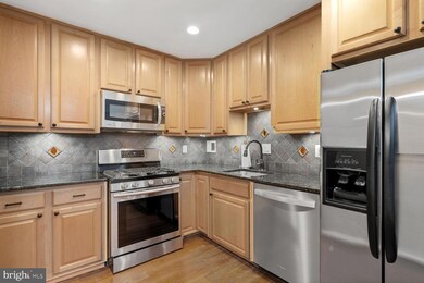 6143 Leesburg Pike unit 502, Falls Church, VA 22041 - photo 6