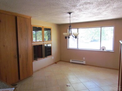 1633 NE Watson Dr, Bend, OR 97701 - photo 3