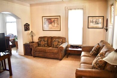 1110 W 14th St, Davenport, IA 52804 - photo 5