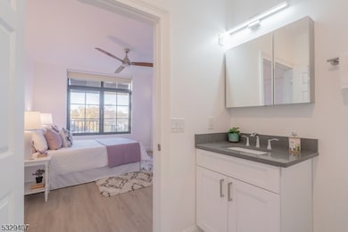 1026 Stuyvesant Ave unit 402, Union, NJ 07083 - photo 7