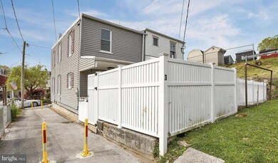 3 Grape St, Reading, PA 19611 - photo 2