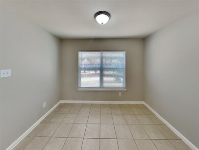 12234 Estelle Ln, Pinehurst, TX 77362 - photo 5