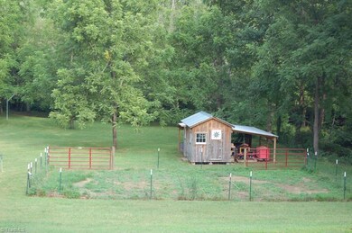 TOOL SHED/GARDEN AREA