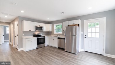 317 Queen St, Frederick, MD 21701 - photo 6