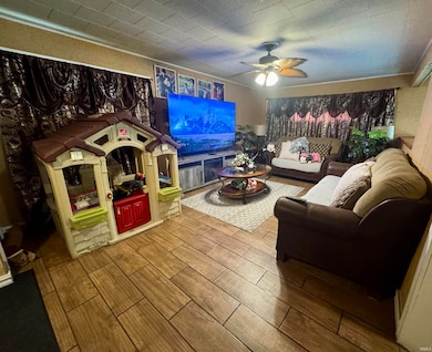 2419 Stadium Dr, Logansport, IN 46947 - photo 3