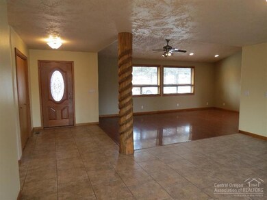 unlisted-address, Bend, OR 97703 - photo 4