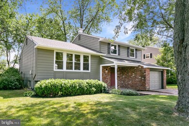 10 Locust Grove Rd, Cherry Hill, NJ 08003 - photo 2