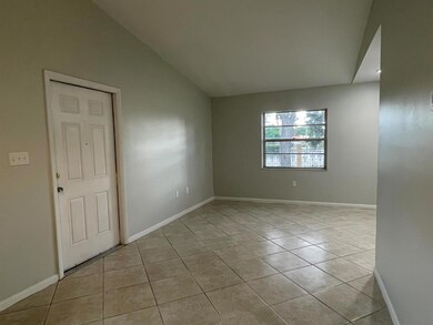 2013 Oleander Blvd unit C, Fort Pierce, FL 34950 - photo 4