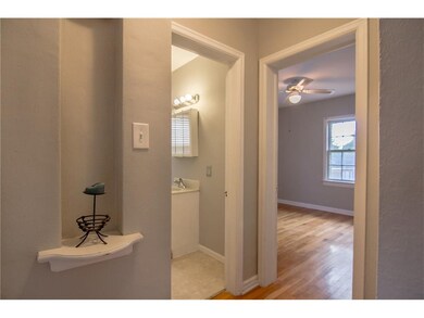 Main level bath