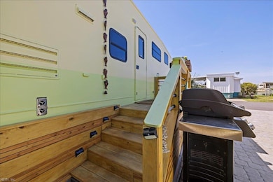 3665 Sandpiper Rd unit 157, Virginia Beach, VA 23456 - photo 7