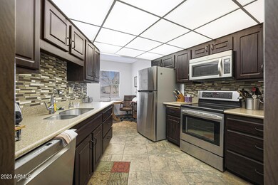 17412 N Boswell Blvd, Sun City, AZ 85373 - photo 3