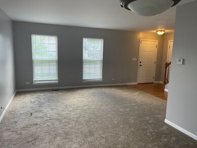 1882 Cambridge Dr, Carpentersville, IL 60110 - photo 3