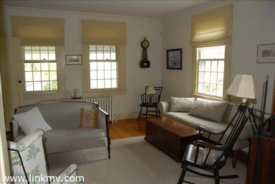 15 Spring St, Vineyard Haven, MA 02568 - photo 3
