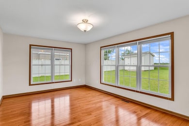 35-web-or-mls-159HathawayRoad_Hommati102
