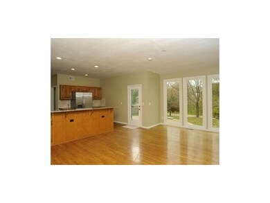 Open kitchen and breakfast room