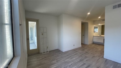 1701 E Katie Ave unit 91, Las Vegas, NV 89119 - photo 4
