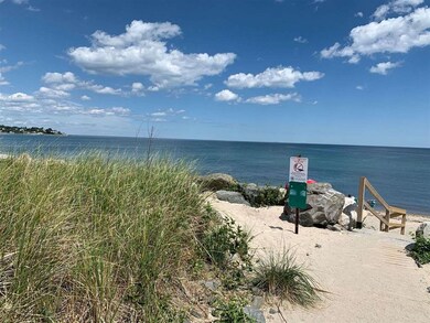 971 Ocean Blvd unit 4, Hampton, NH 03842 - photo 3