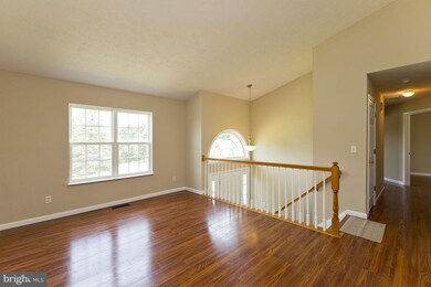 121 Whitfield Cir, Stephens City, VA 22655 - photo 5