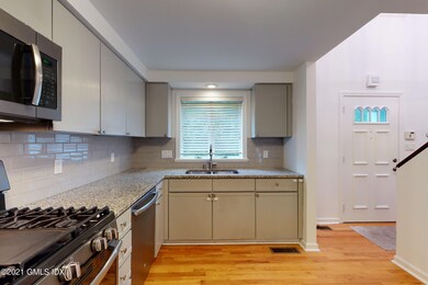 108 Weaver St unit A, Greenwich, CT 06831 - photo 4