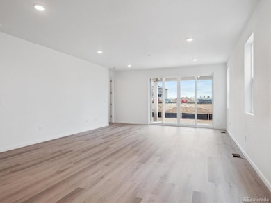 24787 E 40th Ave, Aurora, CO 80019 - photo 7