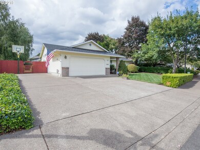 1610 Ridgley Blvd, Eugene, OR 97401 - photo 2