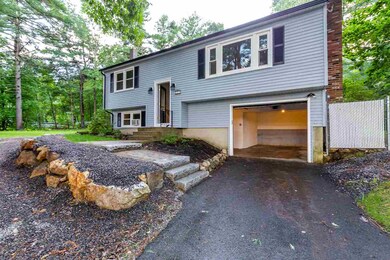 95 Auburn Rd, Londonderry, NH 03053 - photo 2