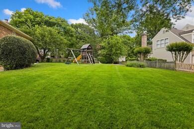 7701 Midday Ln, Alexandria, VA 22306 - photo 3