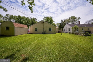 307 Howell Dr, New Castle, DE 19720 - photo 4