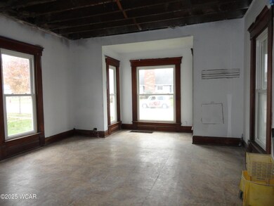 117 N Boggs St, de Graff, OH 43318 - photo 6