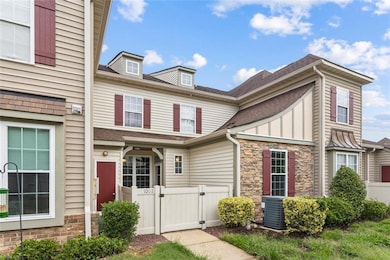 1002 Rivers Arch, Carrollton, VA 23314 - photo 2