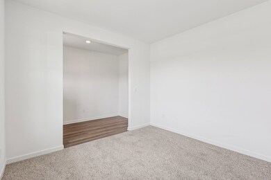 2581 Santa fe Dr, Pingree Grove, IL 60140 - photo 5