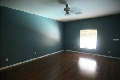 Master Bedroom - View3