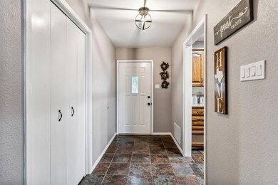 108 Camelot Dr, Weatherford, TX 76086 - photo 4