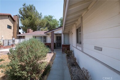 13887 Deauville Dr, Victorville, CA 92395 - photo 2