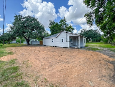 12816 Mykawa Rd, Brookside Village, TX 77581 - photo 2